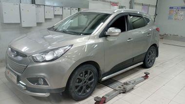 Hyundai ix35 2011 года, 192 408 км - вид 1