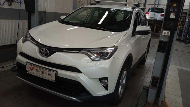 Toyota RAV4 2017 года, 134 603 км - вид 1