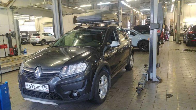 Renault Sandero Stepway 2015 года, 145 479 км - вид 1