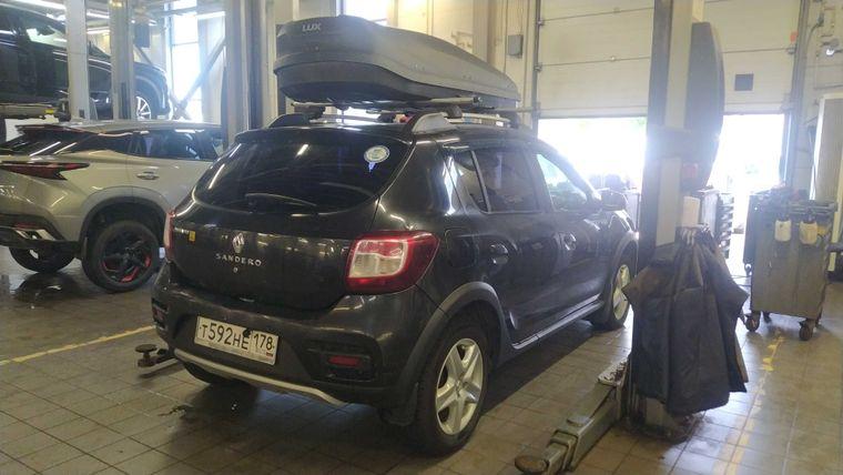 Renault Sandero Stepway 2015 года, 145 479 км - вид 2