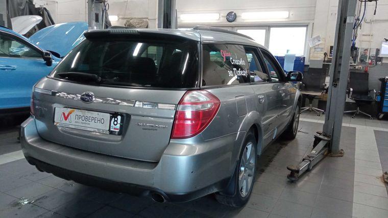 Subaru Outback,  - вид 2