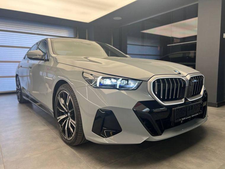 BMW 5 серия, 2023 - вид 1