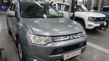 Mitsubishi Outlander 2012 года, 193 948 км - вид 2