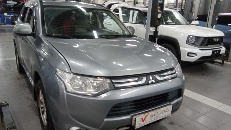 Mitsubishi Outlander,  - вид 1