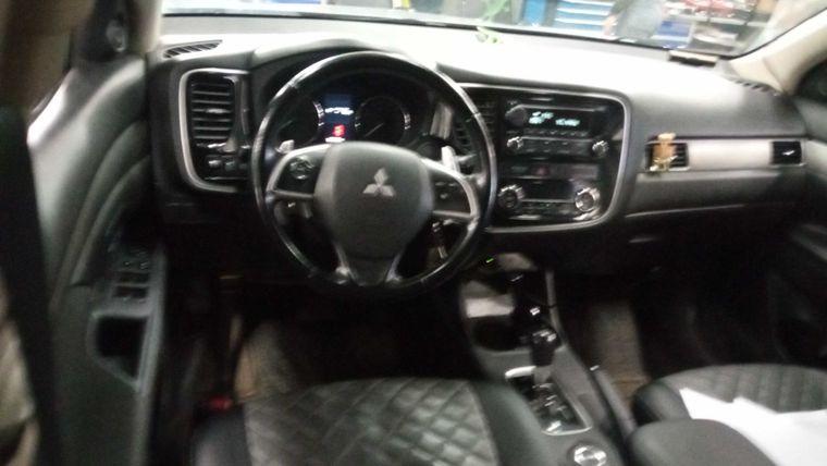Mitsubishi Outlander,  - вид 4