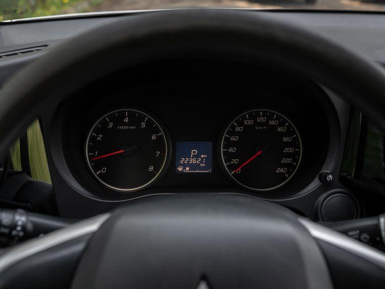 Mitsubishi Outlander,  - вид 4