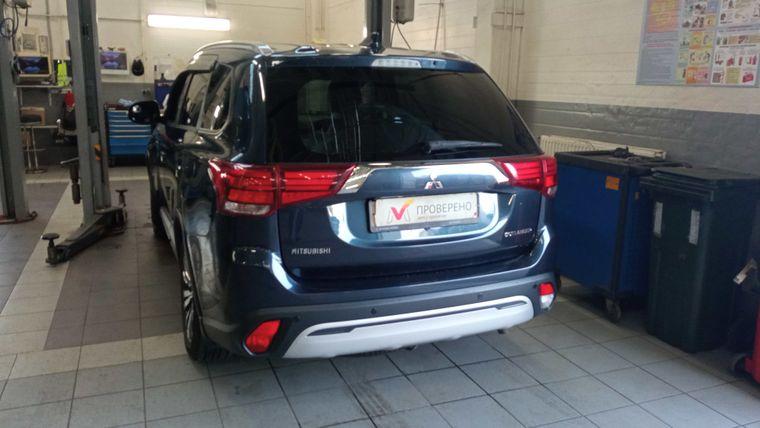 Mitsubishi Outlander, 2019 - вид 3