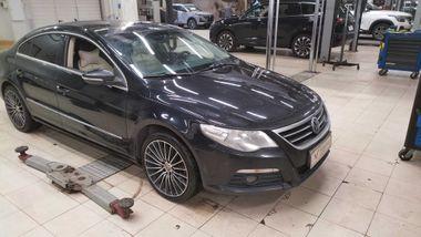 Volkswagen Passat 2009 года, 172 700 км - вид 2