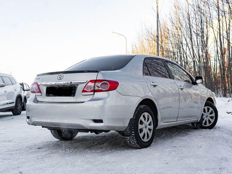 Toyota Corolla 2011 года, 207 562 км - вид 2