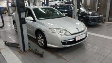 Renault Laguna 2008 года, 303 700 км - вид 2