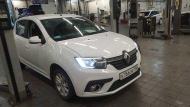 Renault Sandero 2020 года, 122 479 км - вид 2