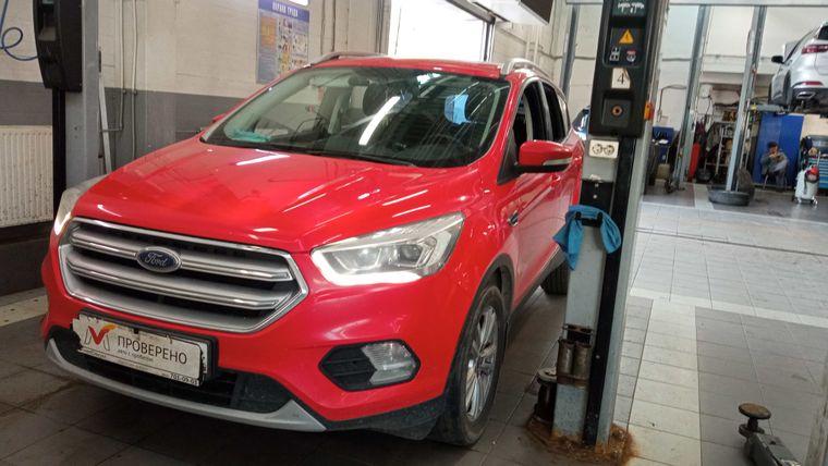 Ford Kuga 2017 года, 176 435 км - вид 1
