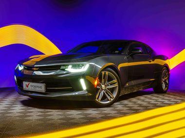 Chevrolet Camaro 2017 года, 84 997 км - вид 1