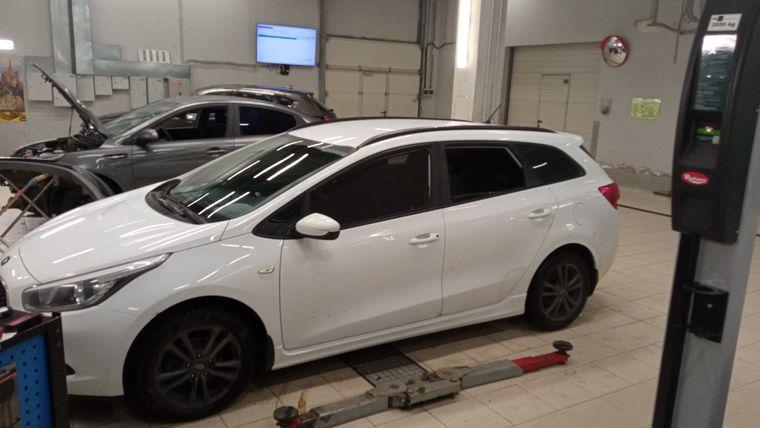 KIA Ceed 2015 года, 102 734 км - вид 1