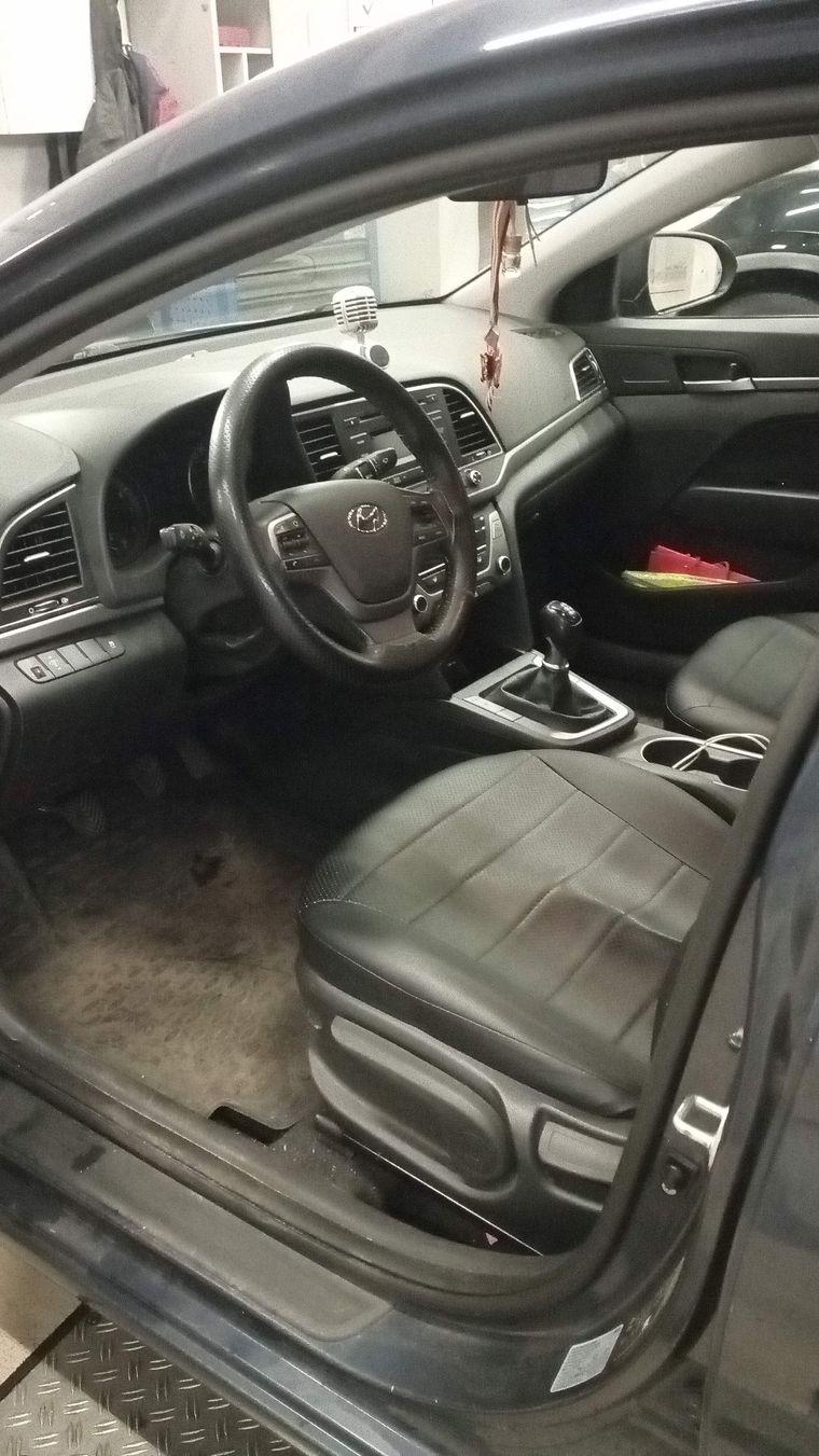 Hyundai Elantra,  - вид 3