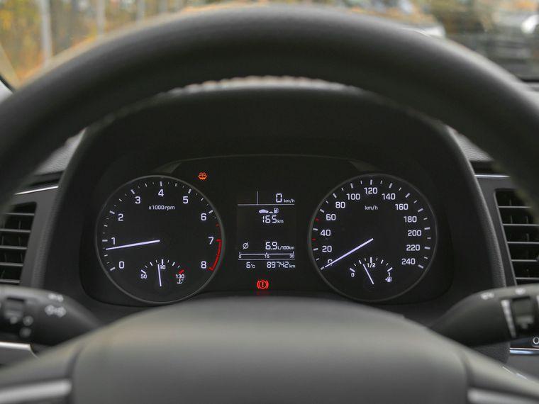Hyundai Elantra,  - вид 4