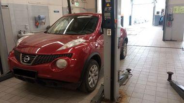 Nissan Juke 2014 года, 93 235 км - вид 1