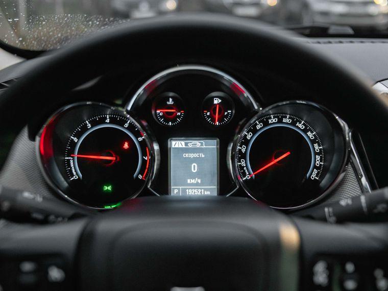 Chevrolet Cruze,  - вид 4