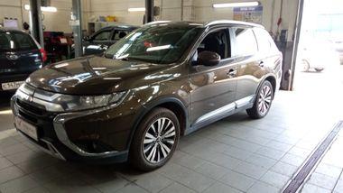Mitsubishi Outlander 2019 года, 163 156 км - вид 1