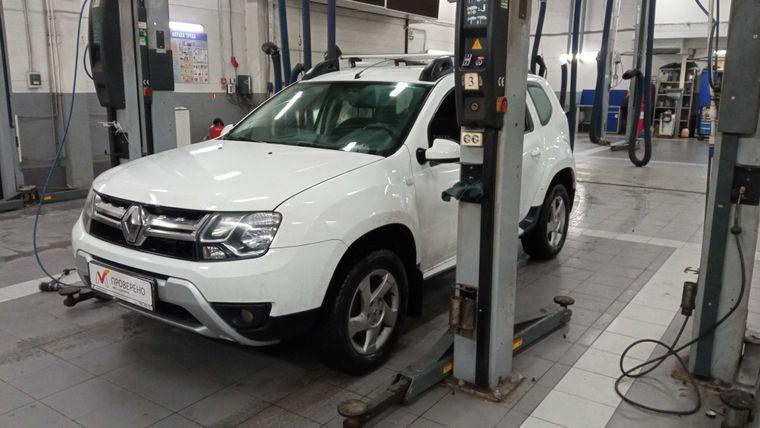 Renault Duster 2018 года, 255 414 км - вид 1