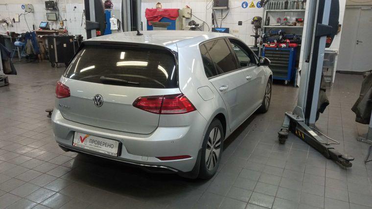 Volkswagen Golf, 2019 - вид 2