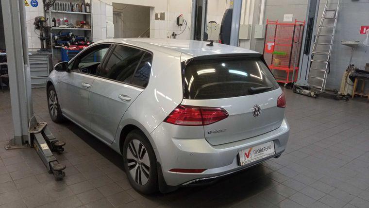 Volkswagen Golf, 2019 - вид 3