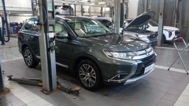 Mitsubishi Outlander 2016 года, 117 691 км - вид 2
