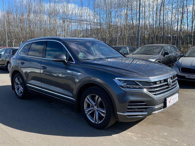 Volkswagen Touareg, 2019 - вид 2