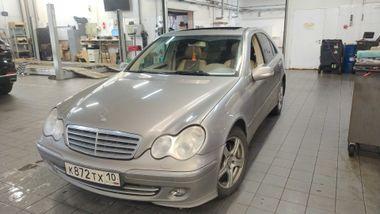 Mercedes-Benz C-класс 2006 года, 317 119 км - вид 1