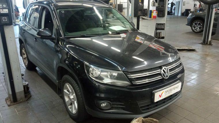 Volkswagen Tiguan,  - вид 1