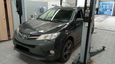 Toyota RAV4 2015 года, 296 979 км - вид 1