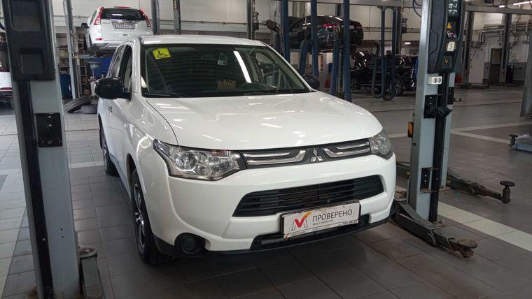 Mitsubishi Outlander,  - вид 1