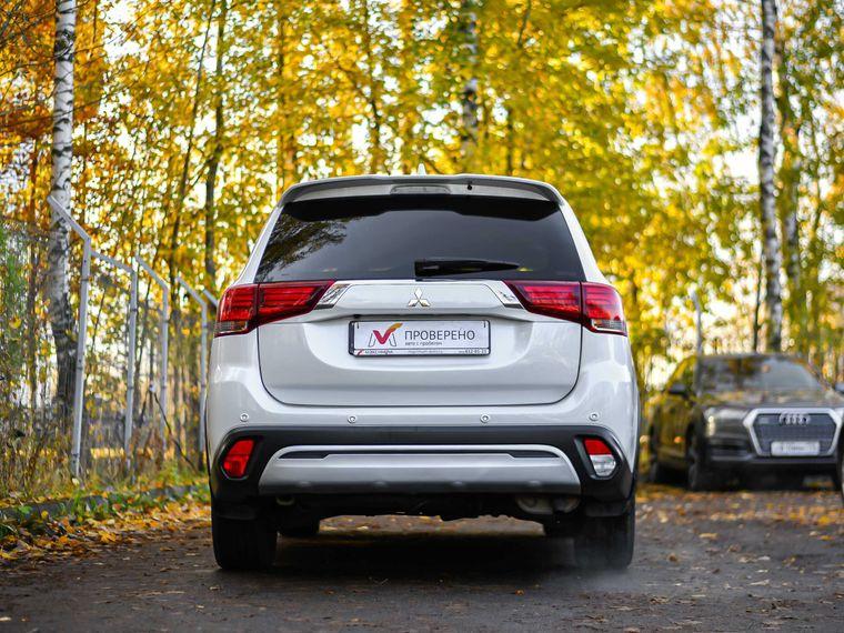 Mitsubishi Outlander,  - вид 3