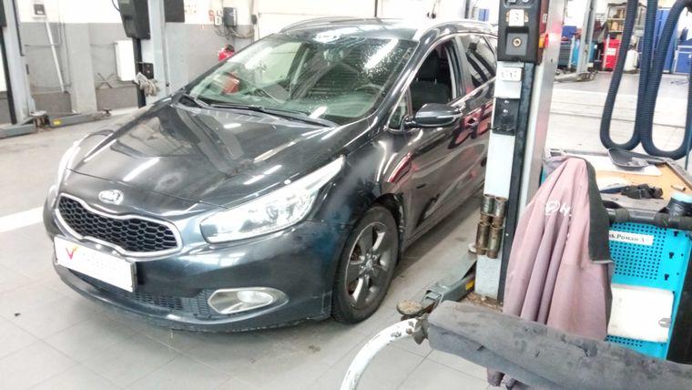 Kia Ceed 2014 года, 231 728 км - вид 1