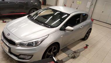 Kia Ceed 2013 года, 215 974 км - вид 1