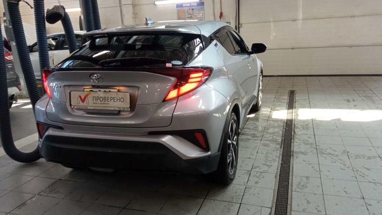 Toyota C-HR, 2020 - вид 2