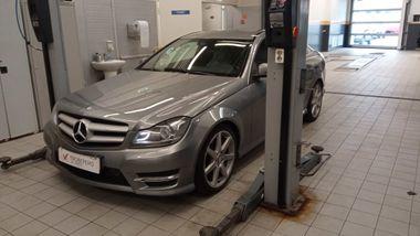 Mercedes-Benz C-класс 2012 года, 68 914 км - вид 1