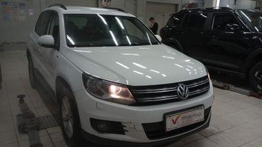 Volkswagen Tiguan 2015 года, 304 649 км - вид 1
