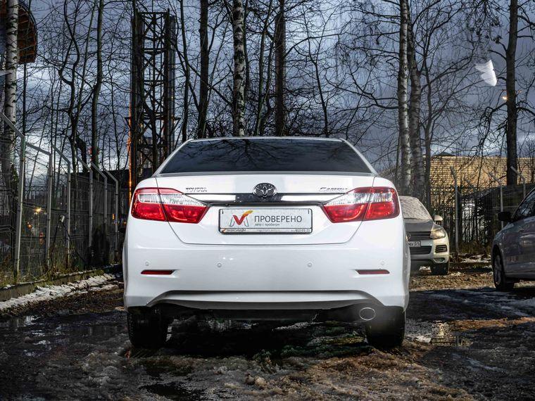 Toyota Camry,  - вид 3