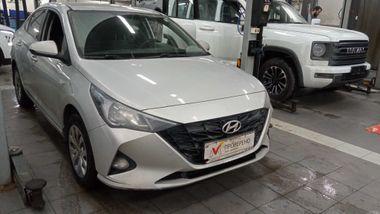 Hyundai Solaris 2022 года, 96 456 км - вид 2