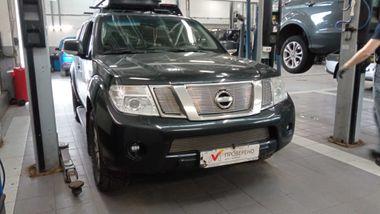 Nissan Pathfinder 2010 года, 196 027 км - вид 2