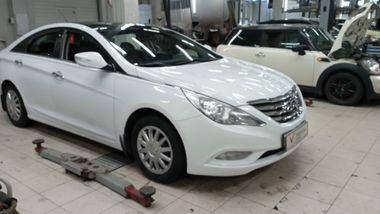 Hyundai Sonata 2011 года, 252 958 км - вид 2