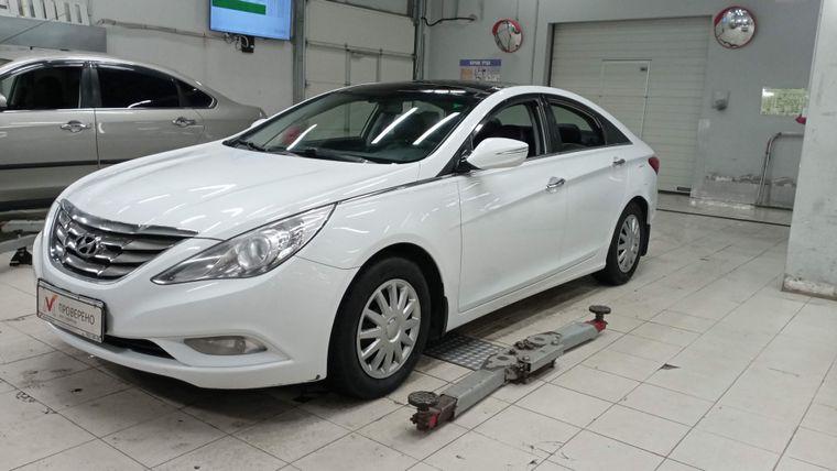 Hyundai Sonata, 2011