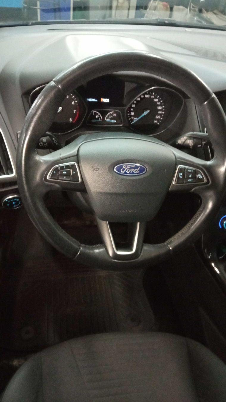 Ford Focus,  - вид 4