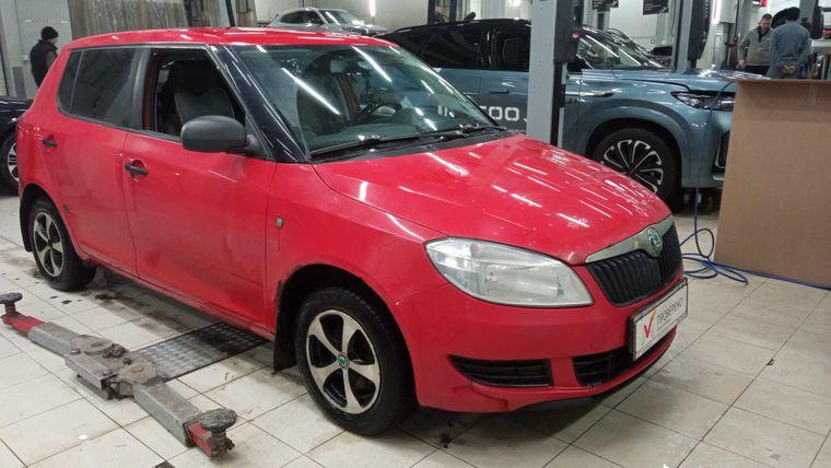 Skoda Fabia 2012 года, 210 000 км - вид 2