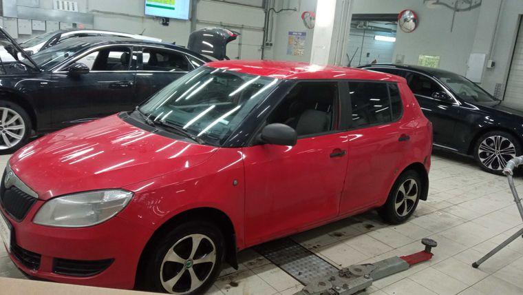 Skoda Fabia 2012 года, 210 000 км - вид 1