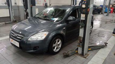 Kia Ceed 2009 года, 301 617 км - вид 1