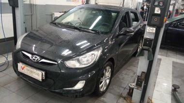 Hyundai Solaris 2011 года, 155 000 км - вид 1
