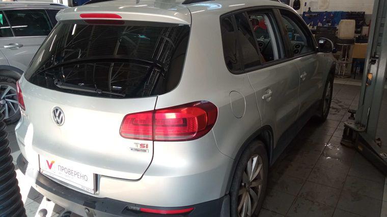 Volkswagen Tiguan, 2015 - вид 2