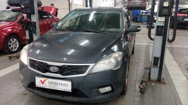 Kia Ceed 2012 года, 207 357 км - вид 1